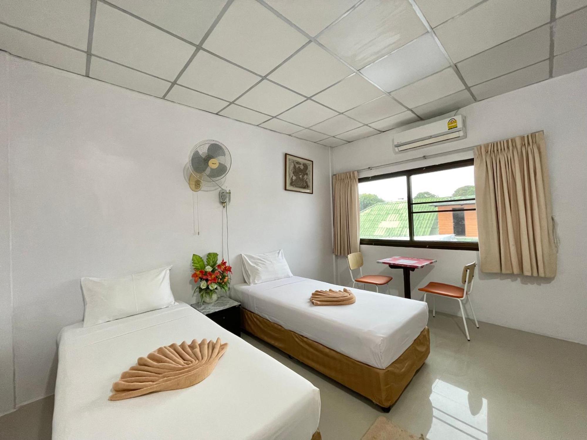 Jj Karon Beach Hotel Exterior photo